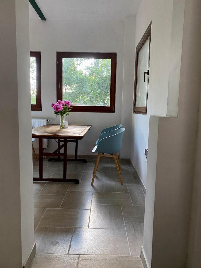 Rustic Cottage & Garden Retreat On Buda Hilltop Budapest Esterno foto